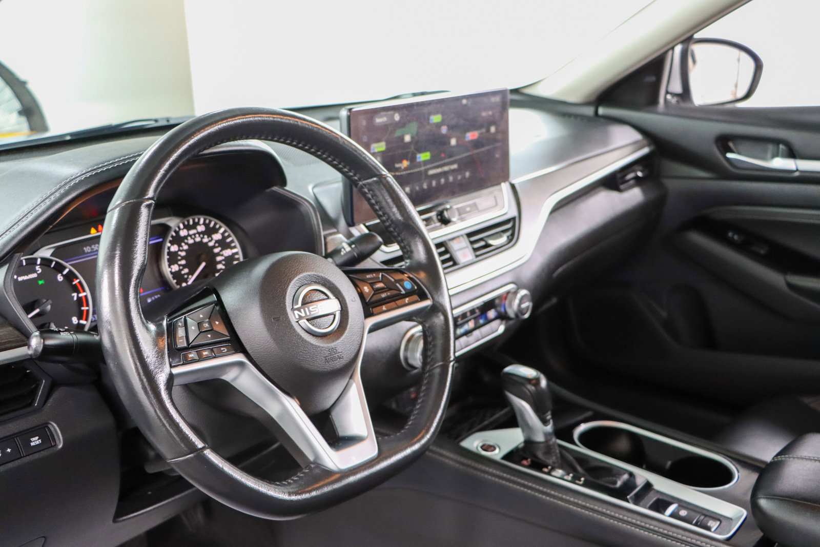 Used 2023 Nissan Altima 2.5 SL image 23