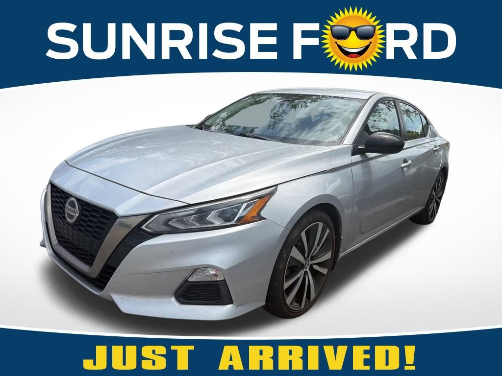 Used 2020 Nissan Altima 2.5 SR image 1
