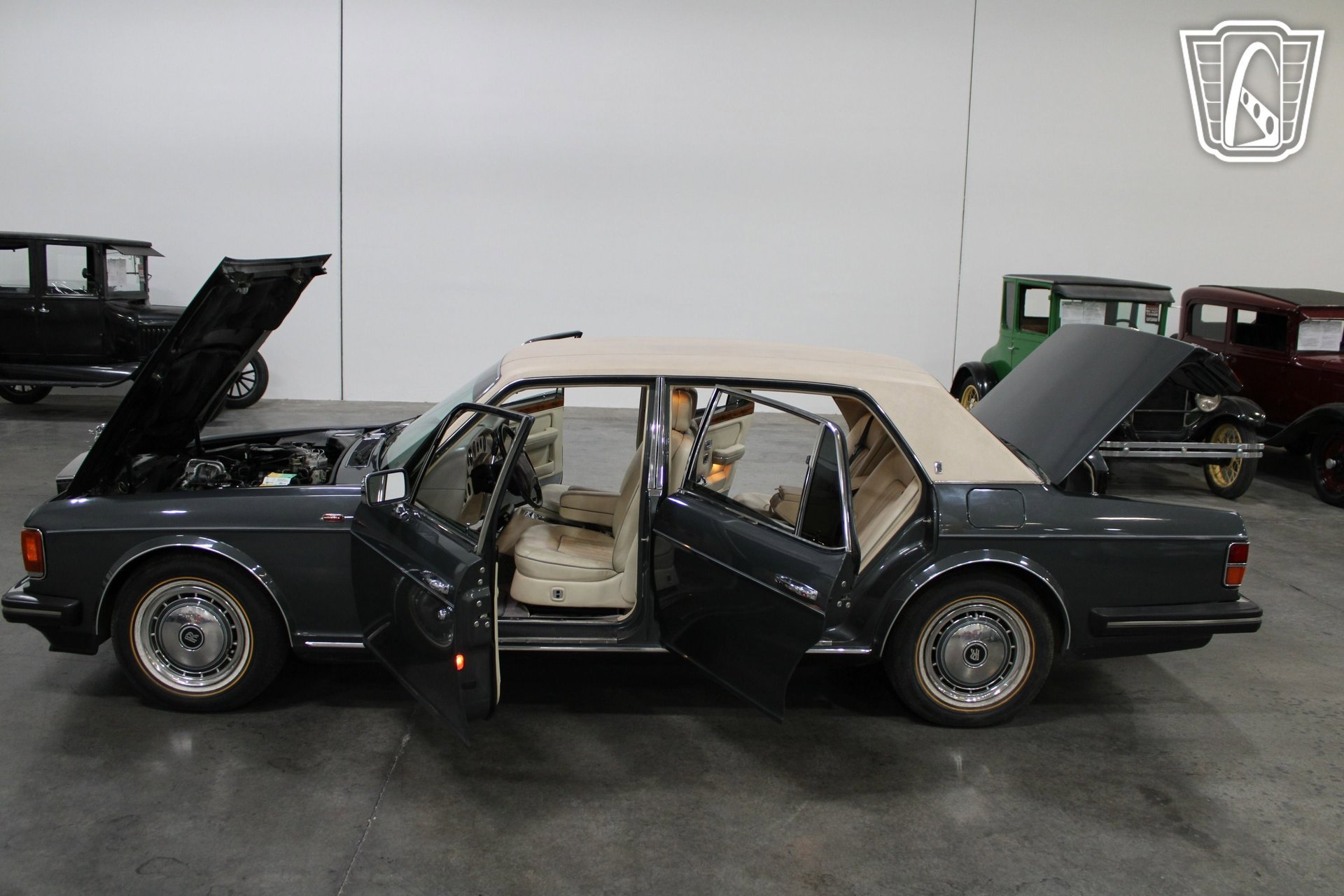 Used 1990 Rolls-Royce Silver Spur II RWD image 27