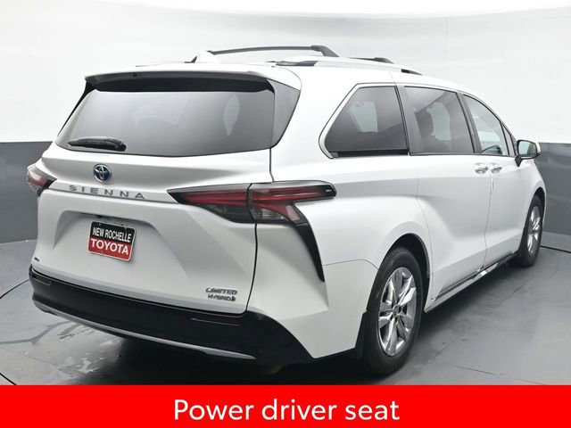 Used 2023 Toyota Sienna Limited image 7