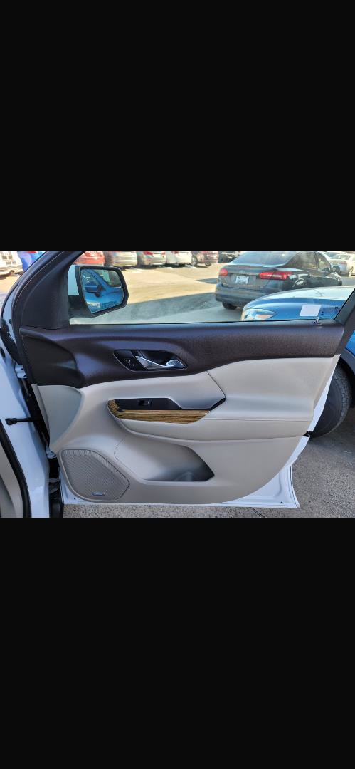 Used 2017 GMC Acadia Denali w/ Technology Package FWD image 21