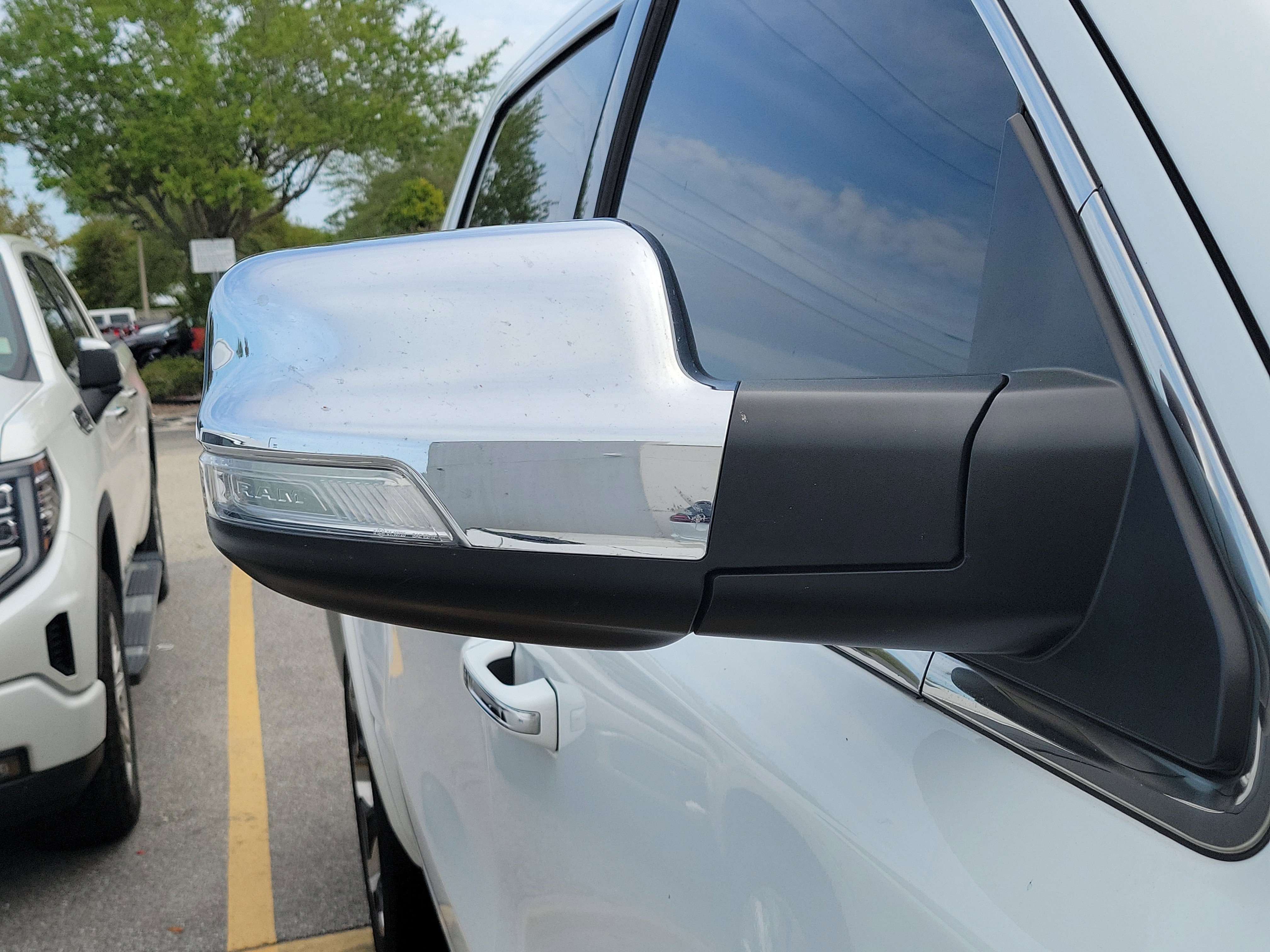 Used 2022 RAM 1500 Limited image 7