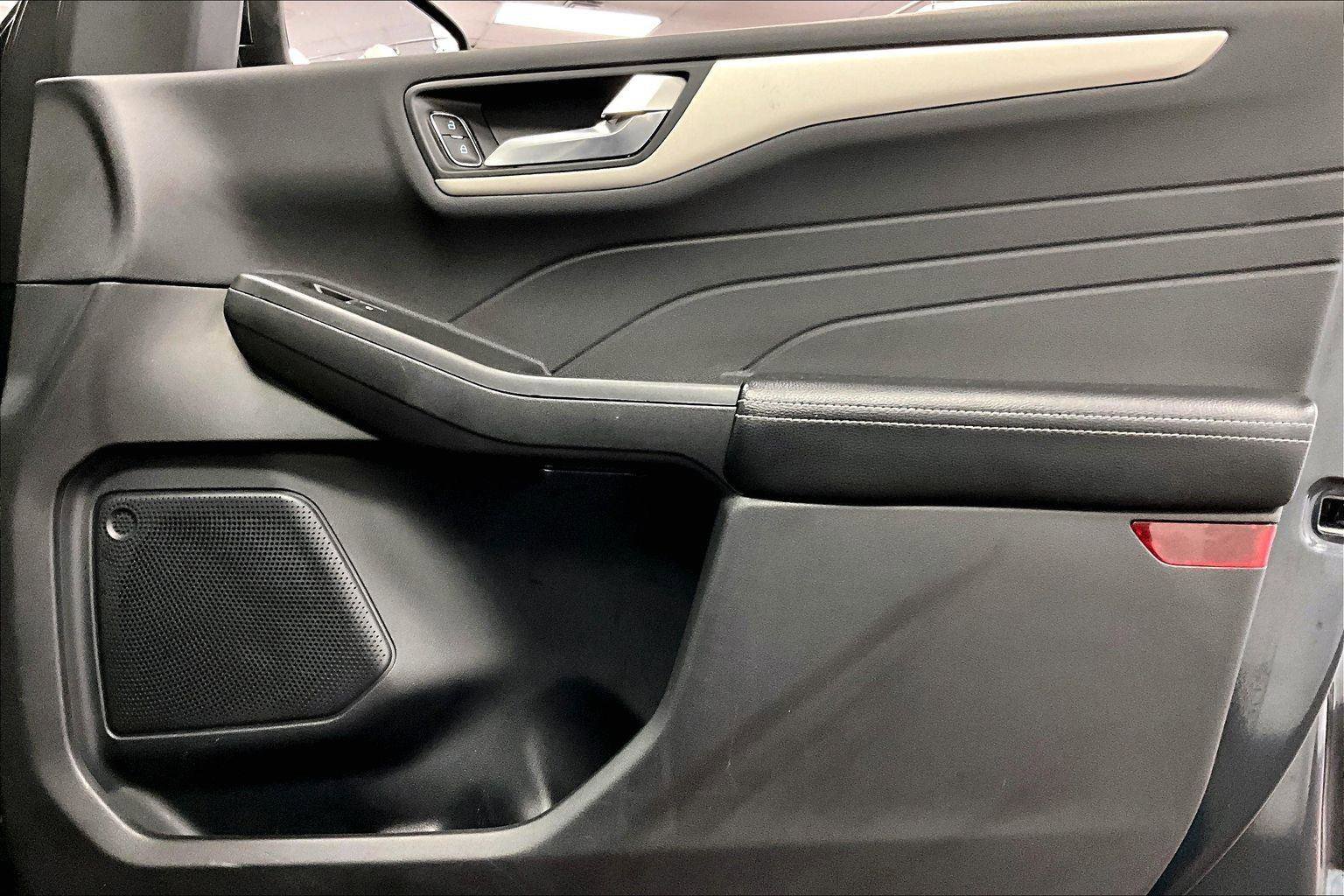 Certified 2022 Ford Escape SEL image 23