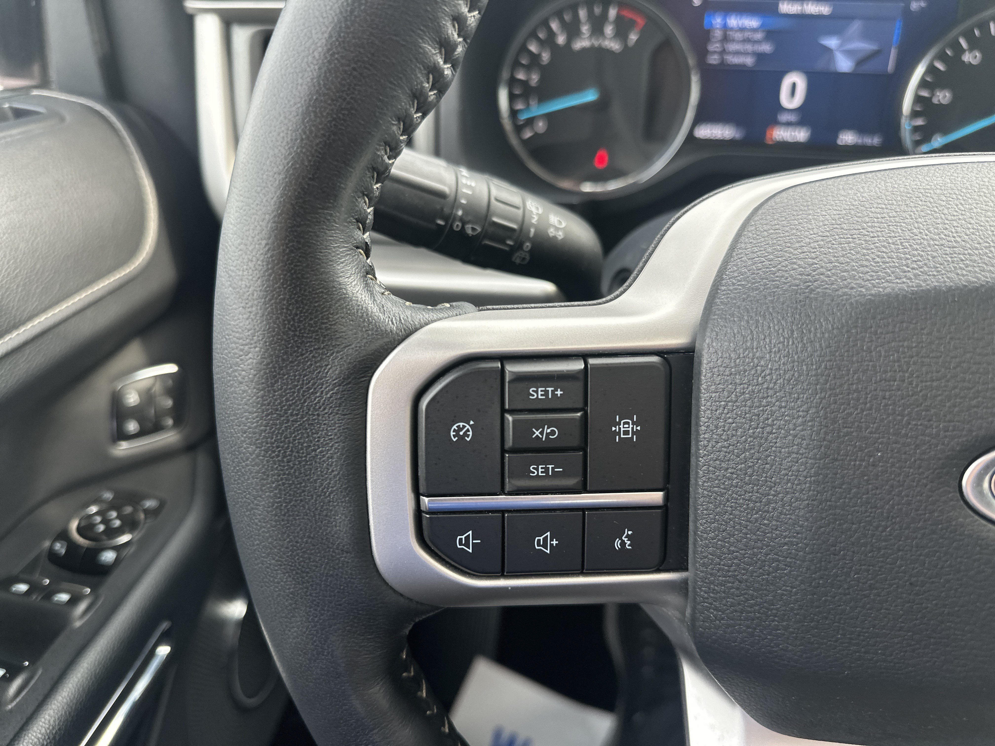 Used 2023 Ford Expedition XLT AWD/4WD image 21