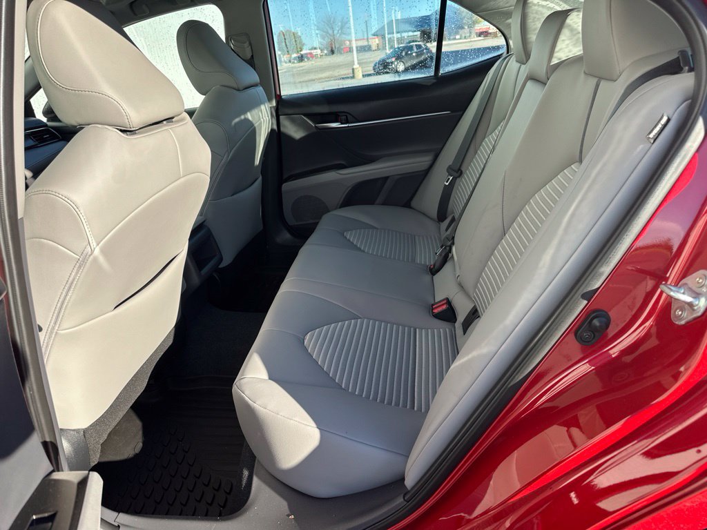 Used 2024 Toyota Camry SE w/ Convenience Package FWD image 18