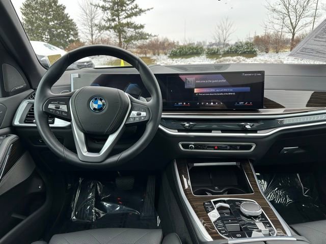 Certified 2025 BMW X5 xDrive50e w/ Climate Comfort Package image 14