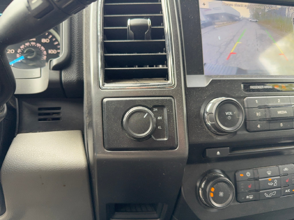 Used 2018 Ford F150 XLT w/ Equipment Group 302A Luxury AWD/4WD image 18
