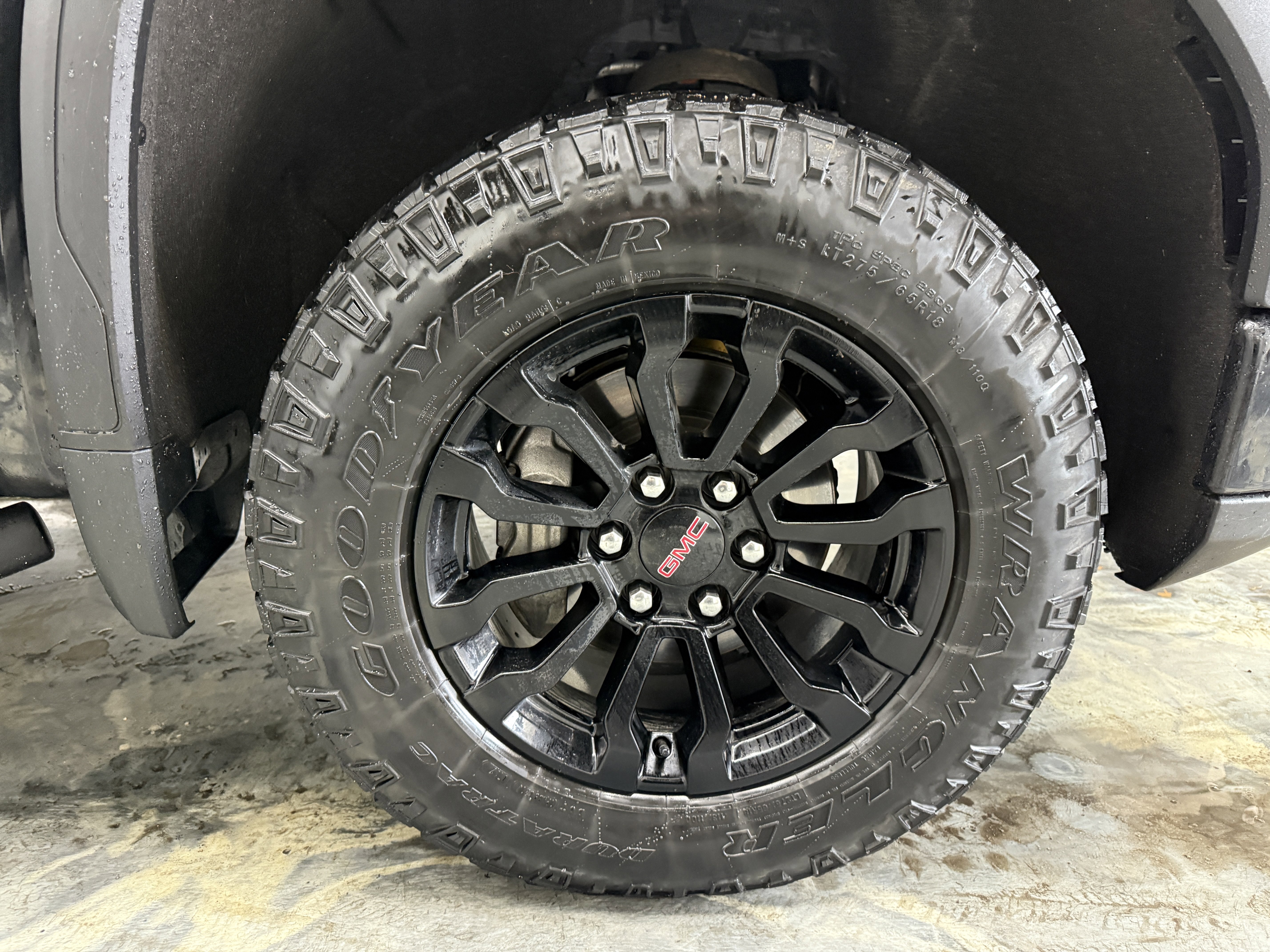 Used 2022 GMC Sierra 1500 AT4X image 36