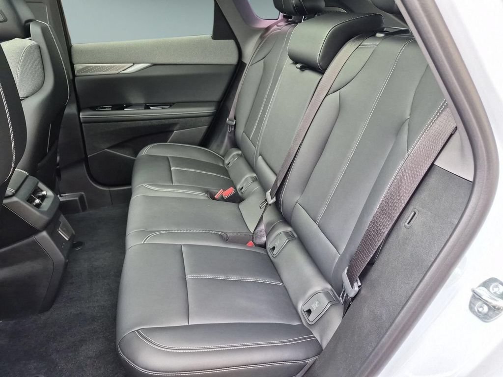 New 2027 Cadillac Optiq Luxury RWD image 24