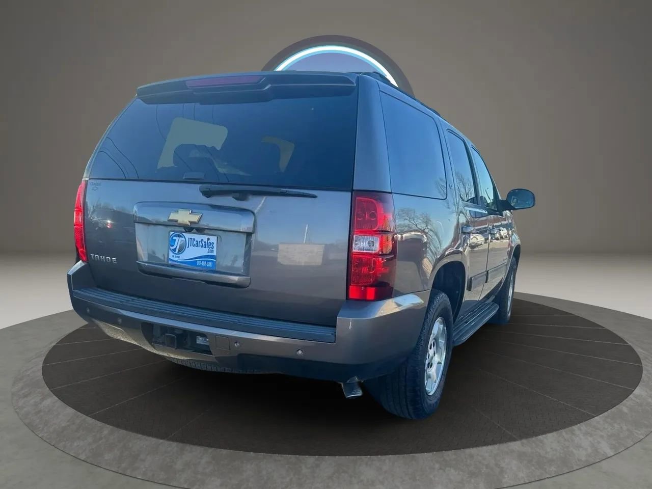 Used 2014 Chevrolet Tahoe LT w/ Luxury Package RWD image 5