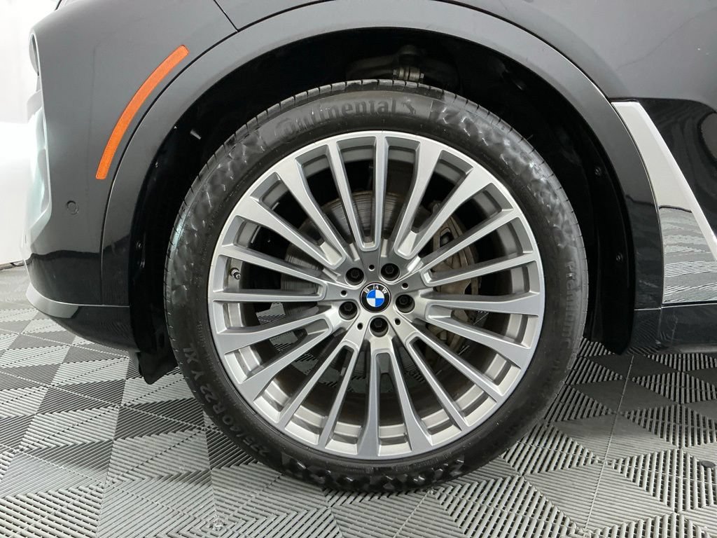 Certified 2024 BMW X7 xDrive40i w/ Premium Package AWD/4WD image 38