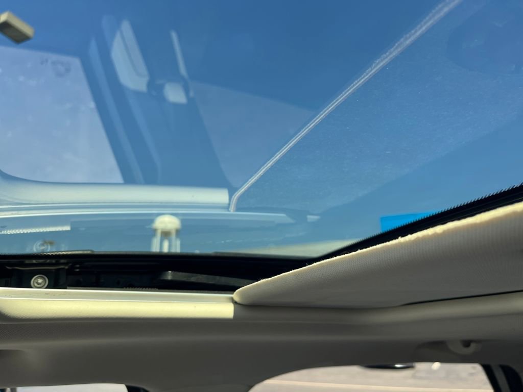 Used 2021 Ford EcoSport SE w/ SE Convenience Package image 18