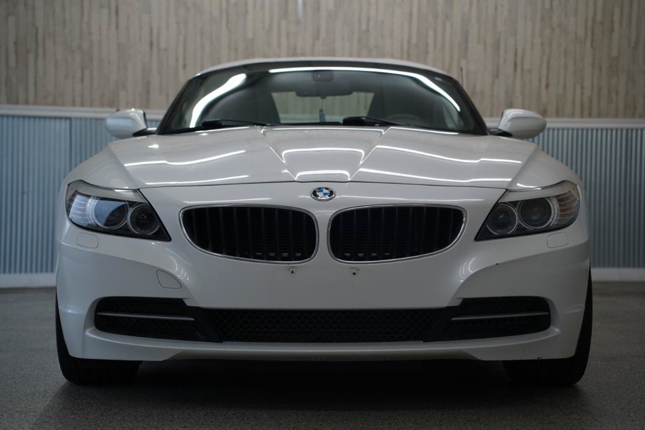 Used 2012 BMW Z4 sDrive28i RWD image 3