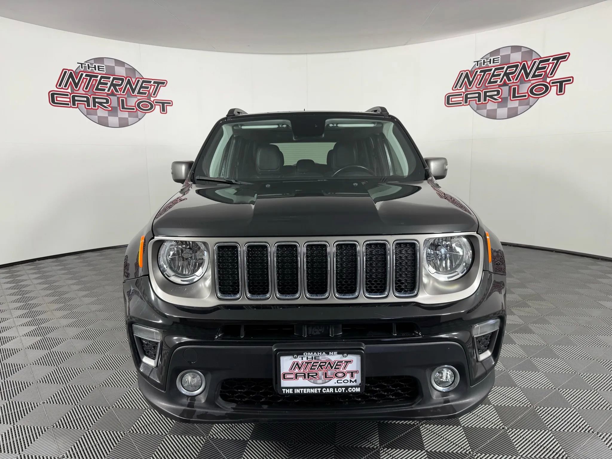 Used 2019 Jeep Renegade Limited w/ UConnect 8.4 Nav Group image 2