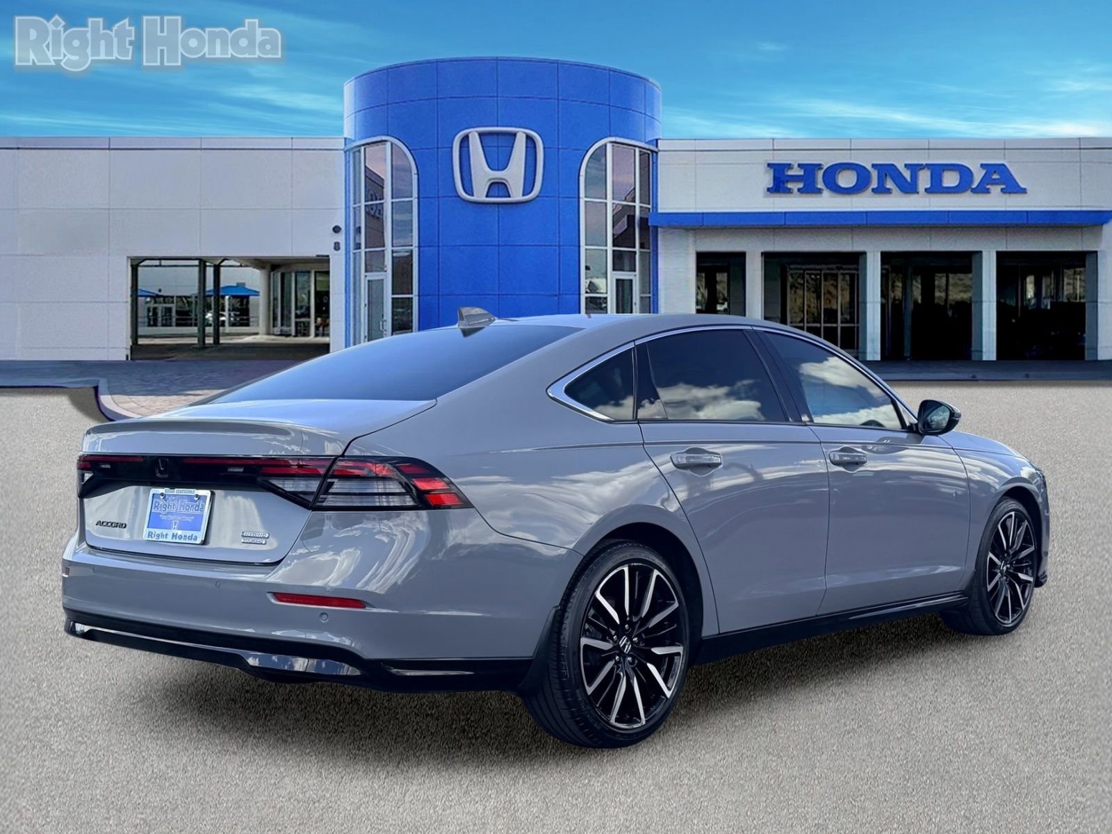 Certified 2024 Honda Accord Touring image 7