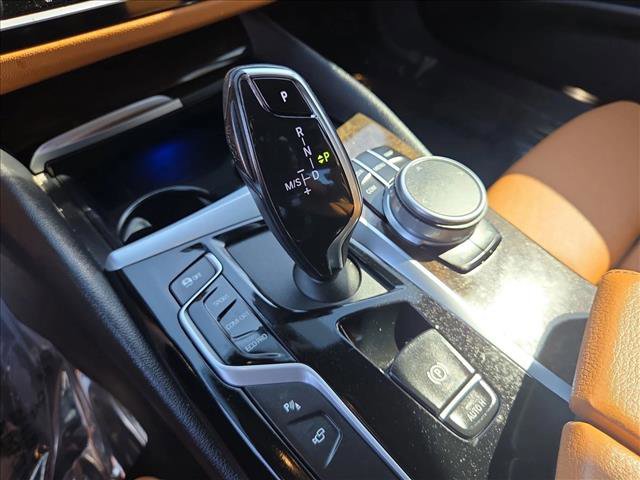 Used 2019 BMW 540i w/ Premium Package RWD image 12
