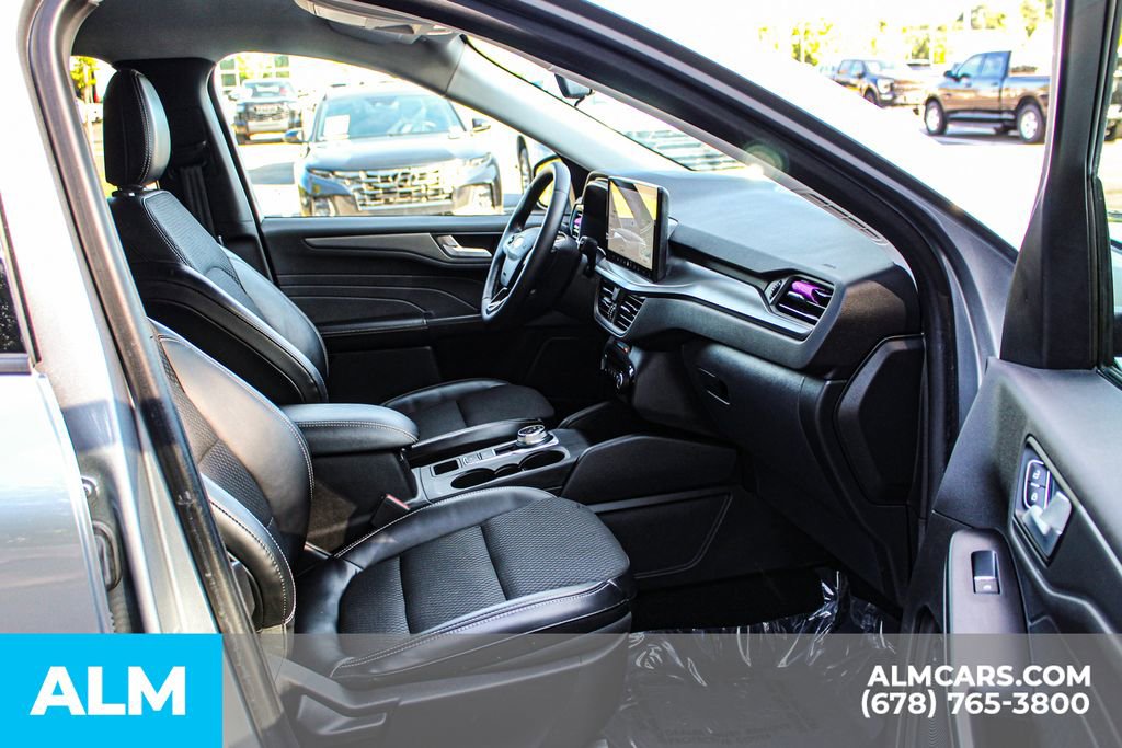 Used 2023 Ford Escape SE image 21