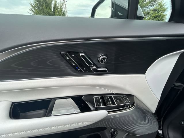 New 2026 Cadillac Lyriq Premium Luxury image 37