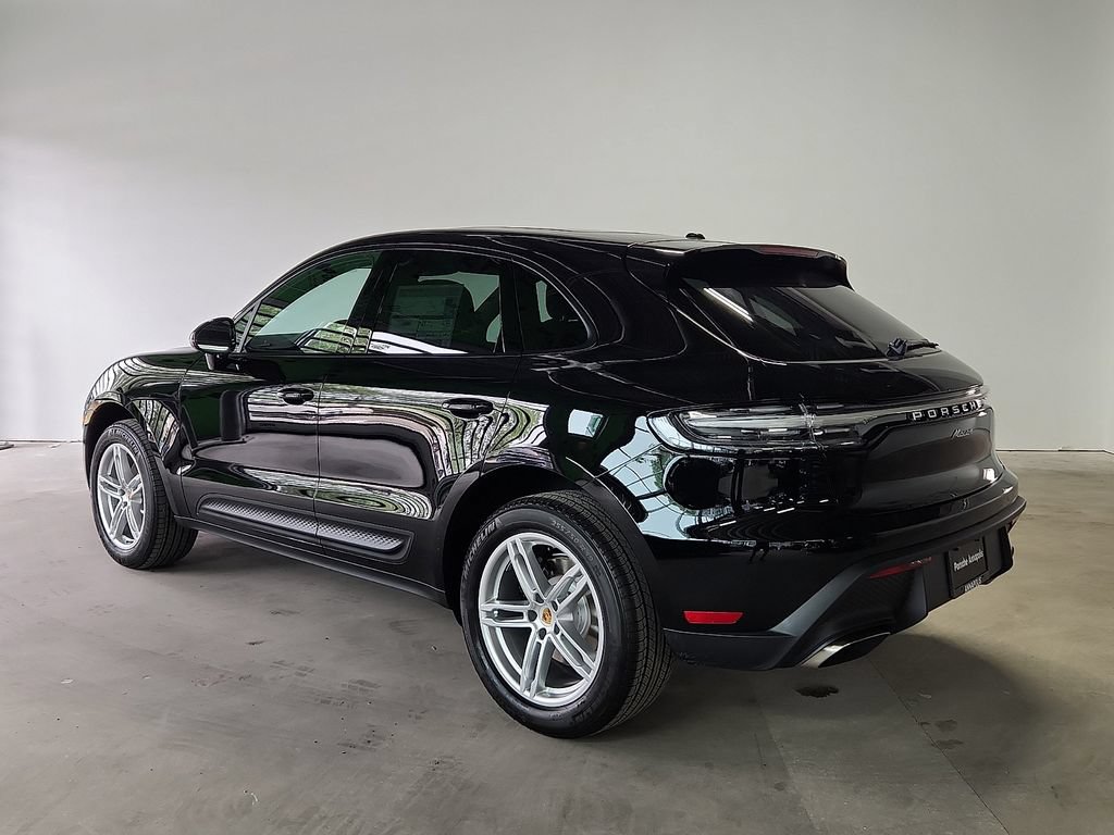 New 2026 Porsche Macan AWD/4WD image 3