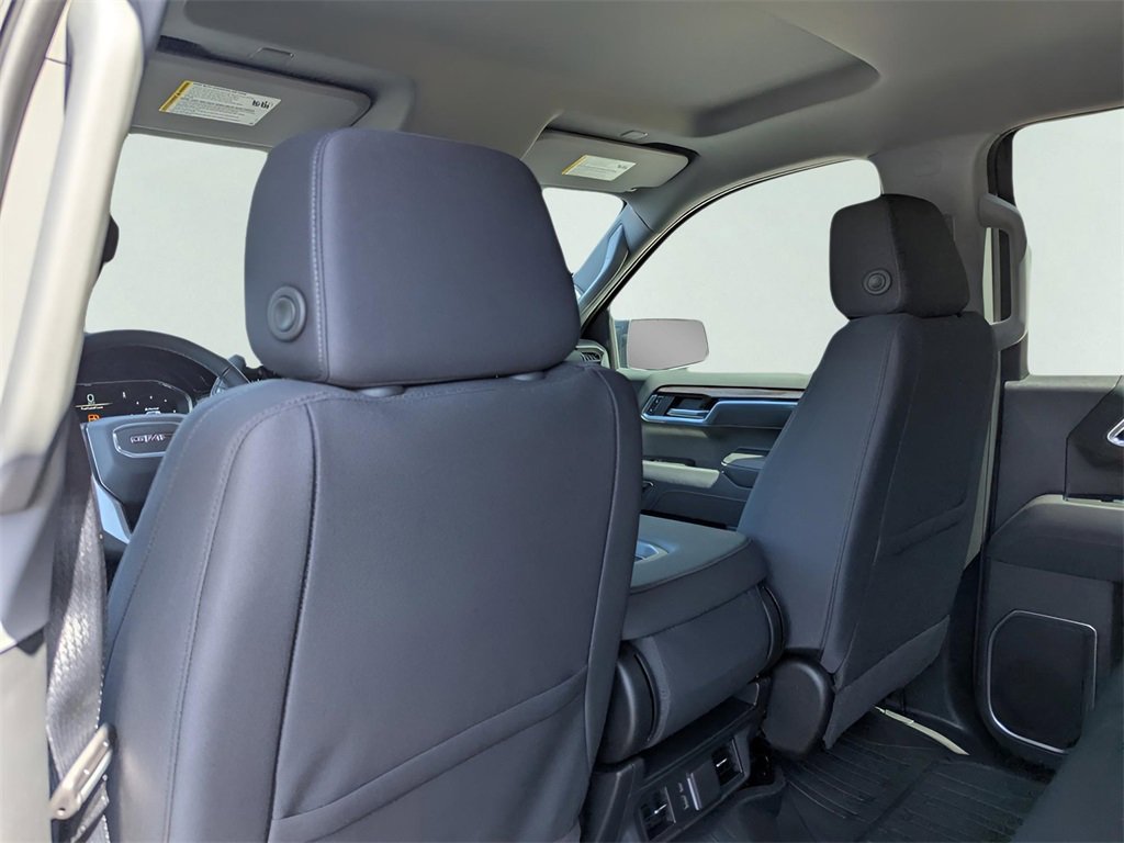 New 2025 GMC Sierra 1500 Elevation image 17