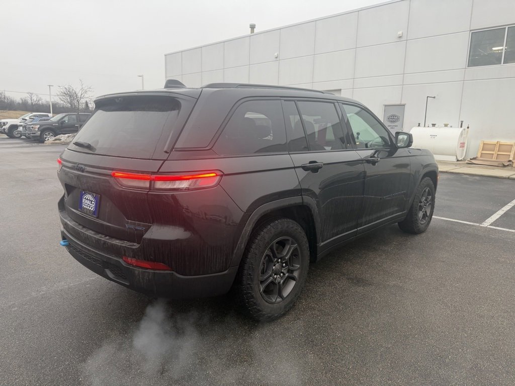 Used 2024 Jeep Grand Cherokee Trailhawk w/ Luxury Tech Group III image 6