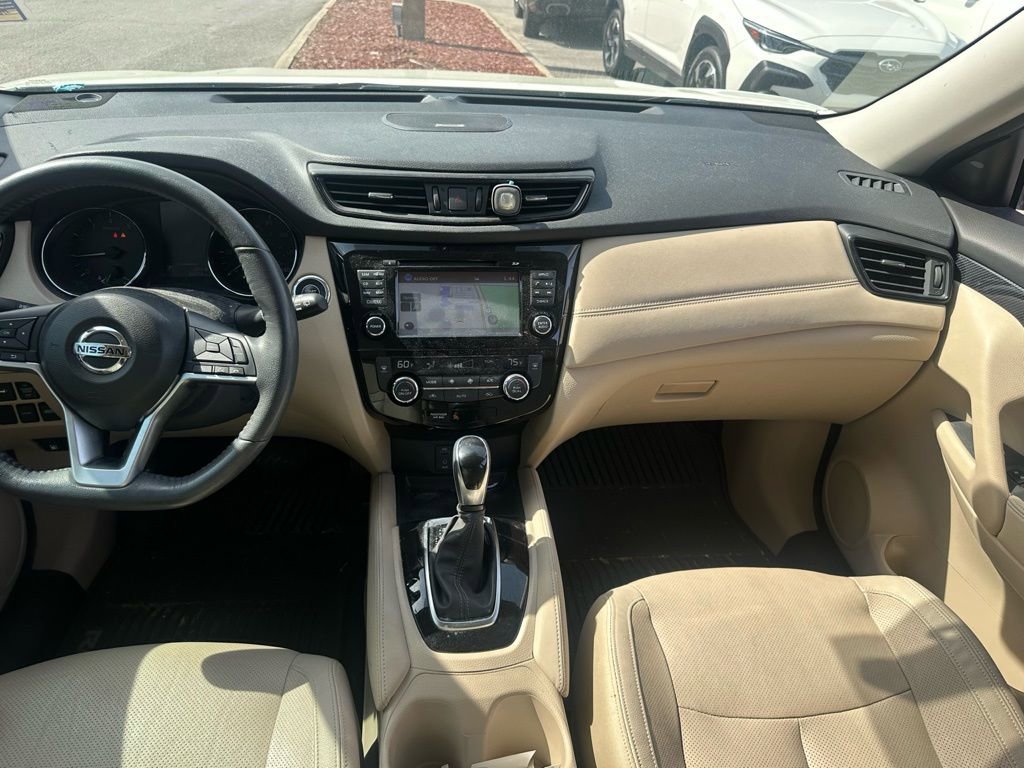 Used 2017 Nissan Rogue SL w/ SL Premium Package image 23