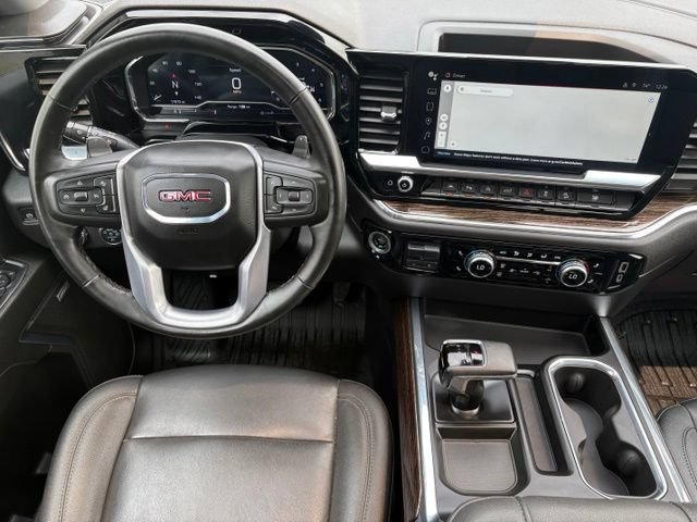 Used 2024 GMC Sierra 1500 Elevation w/ Elevation Premium Package AWD/4WD image 3