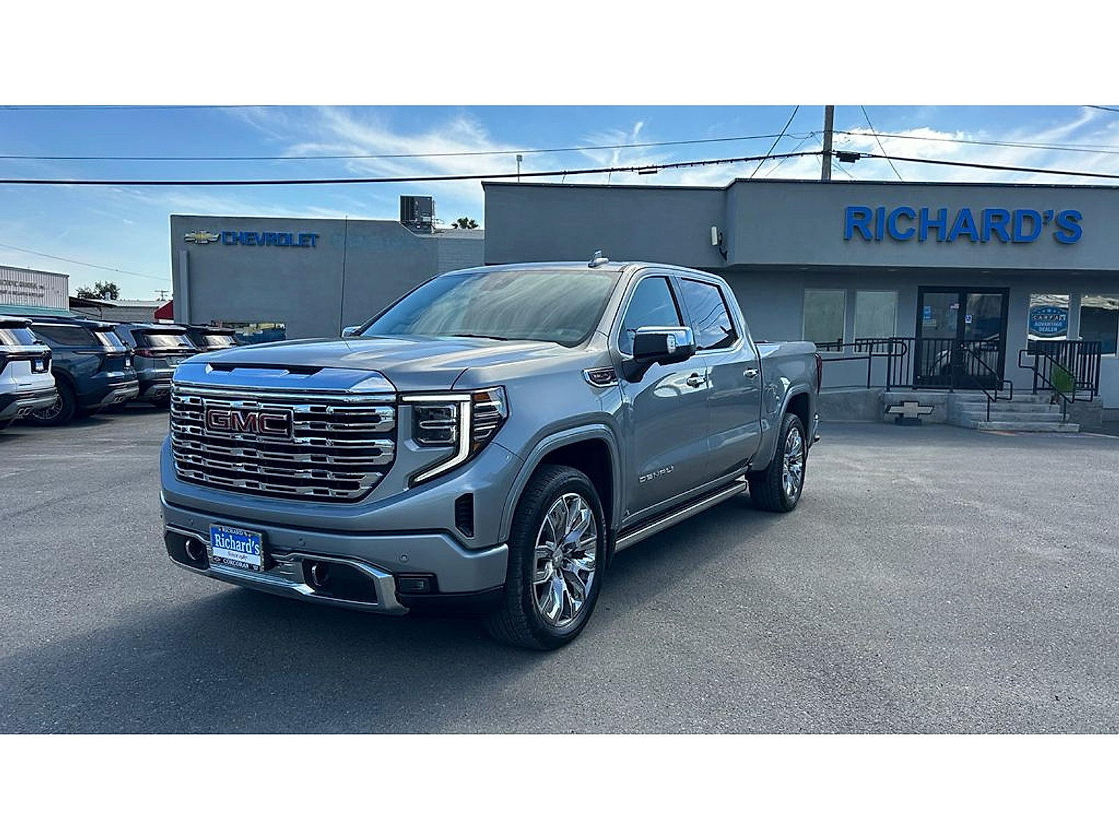 Used 2024 GMC Sierra 1500 Denali AWD/4WD image 3