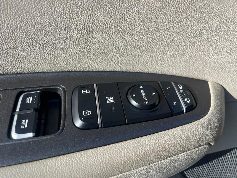 Used 2016 Kia Optima LX w/ Technology Package image 19