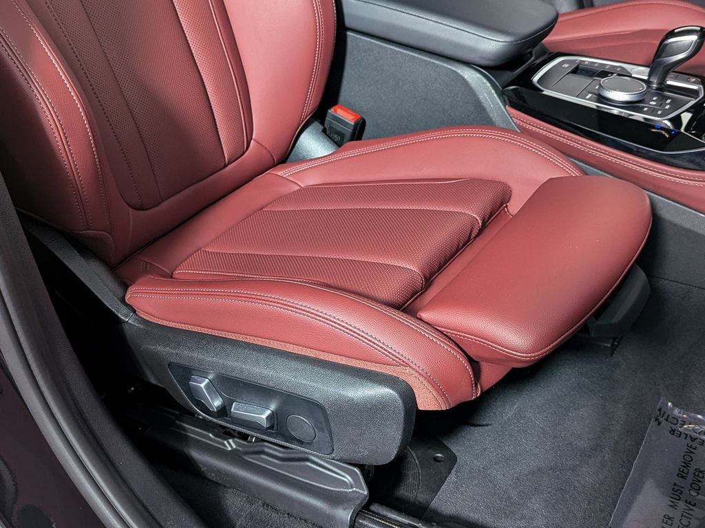 Certified 2023 BMW X4 xDrive30i w/ Convenience Package image 26