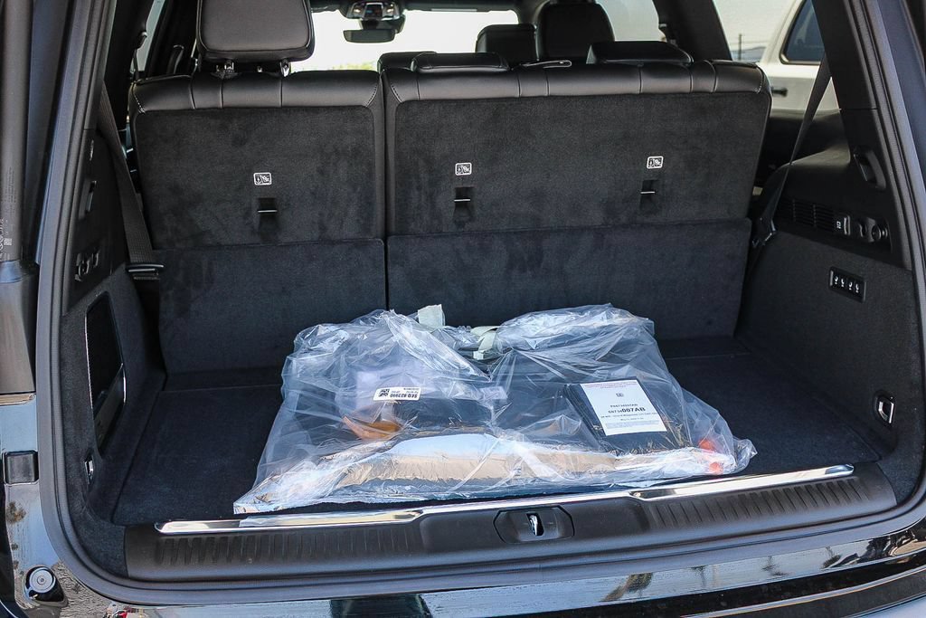 New 2026 Jeep Grand Wagoneer Summit w/ HD Trailer Tow Package AWD/4WD image 27