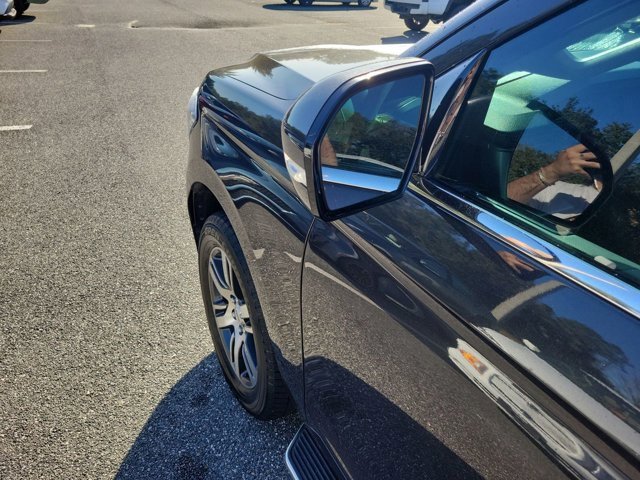 Used 2023 Ford Expedition XLT image 18