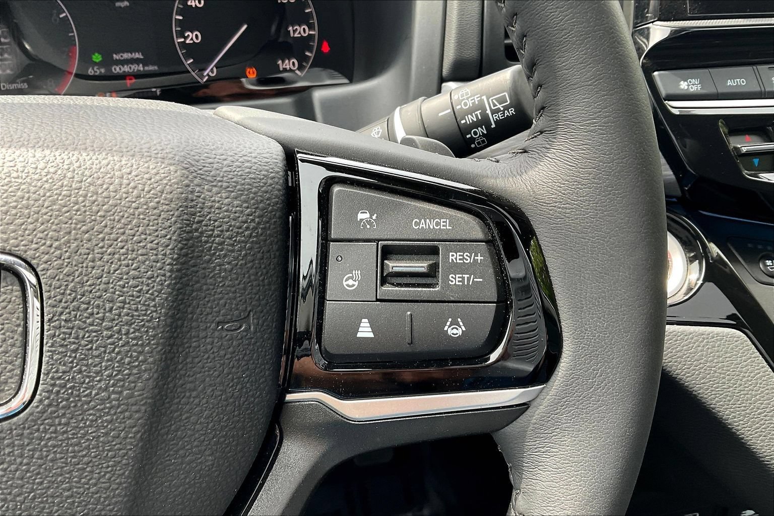 Used 2026 Honda Odyssey Elite image 12