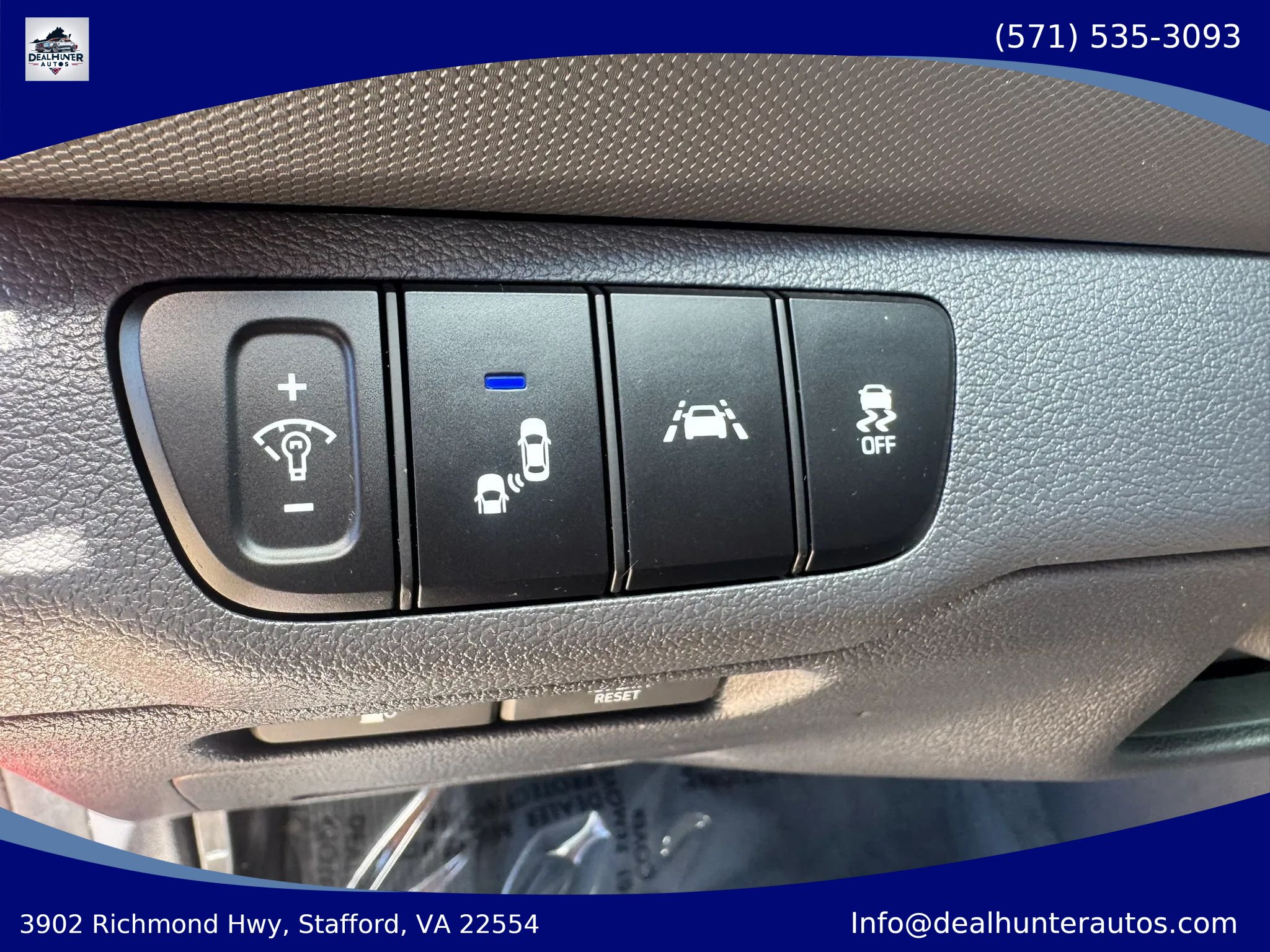 Used 2020 Hyundai Ioniq Limited FWD image 22
