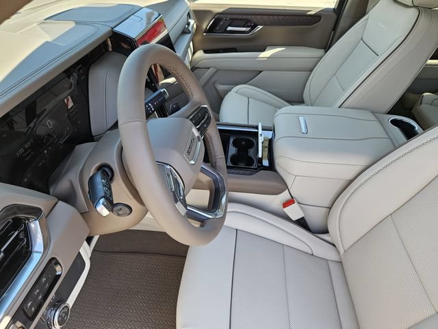 New 2026 GMC Yukon XL Denali w/ Sun & Power Step Package AWD/4WD image 10