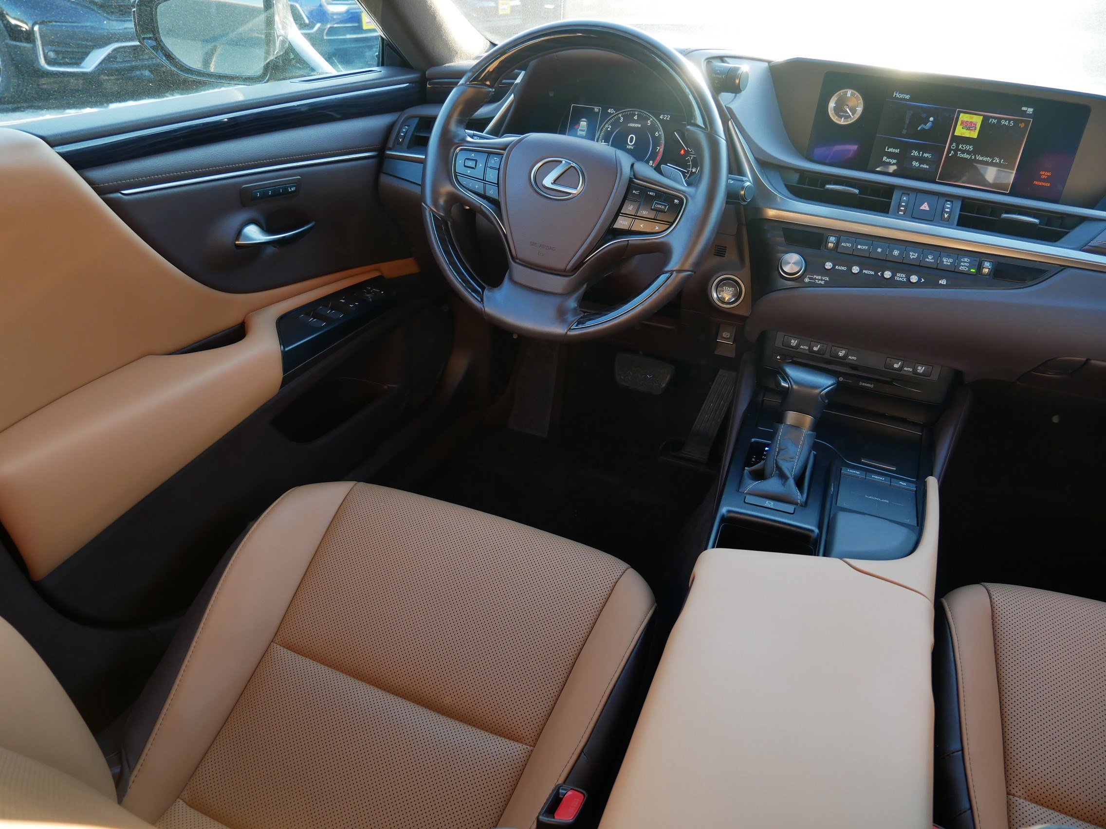 Used 2021 Lexus ES 250 w/ Premium Package image 9