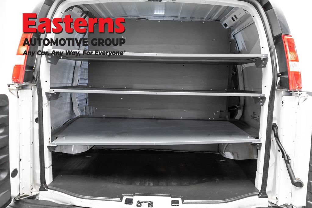 Used 2021 Chevrolet Express 2500 RWD image 9