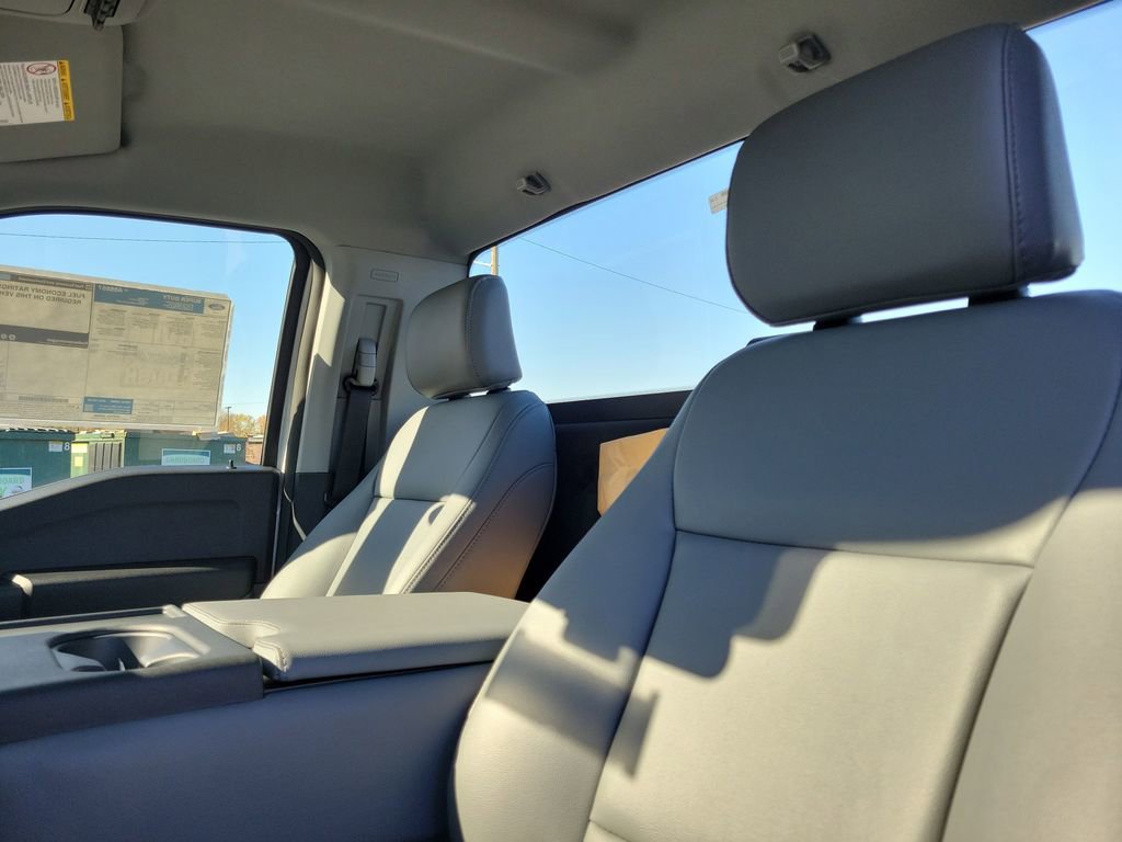 New 2026 Ford F550 4x4 Regular Cab Super Duty image 18