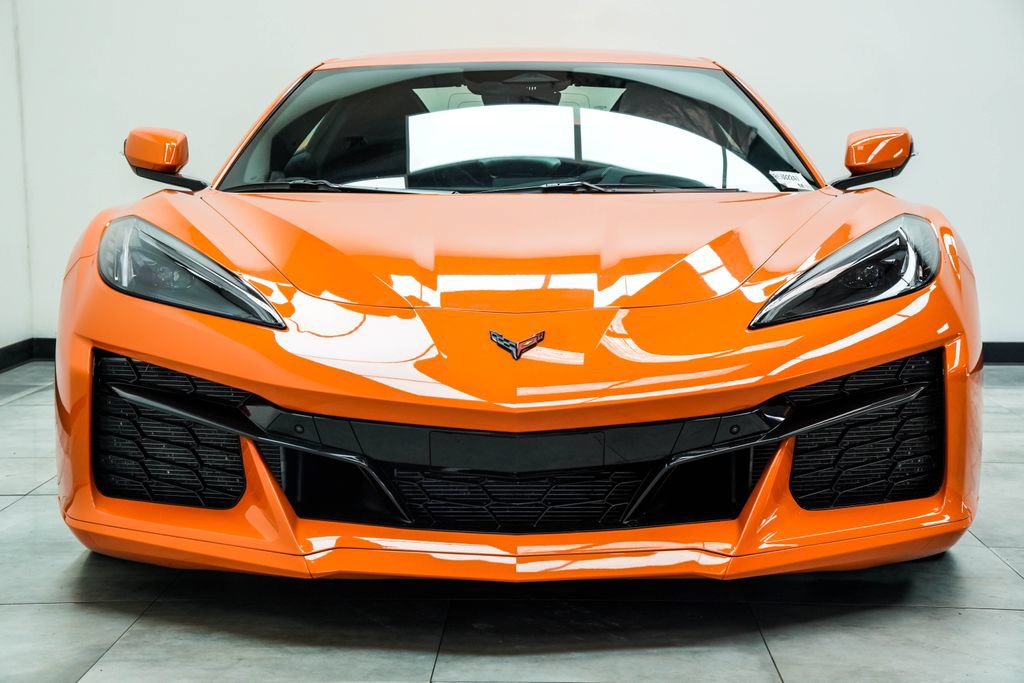Used 2024 Chevrolet Corvette Z06 RWD image 6