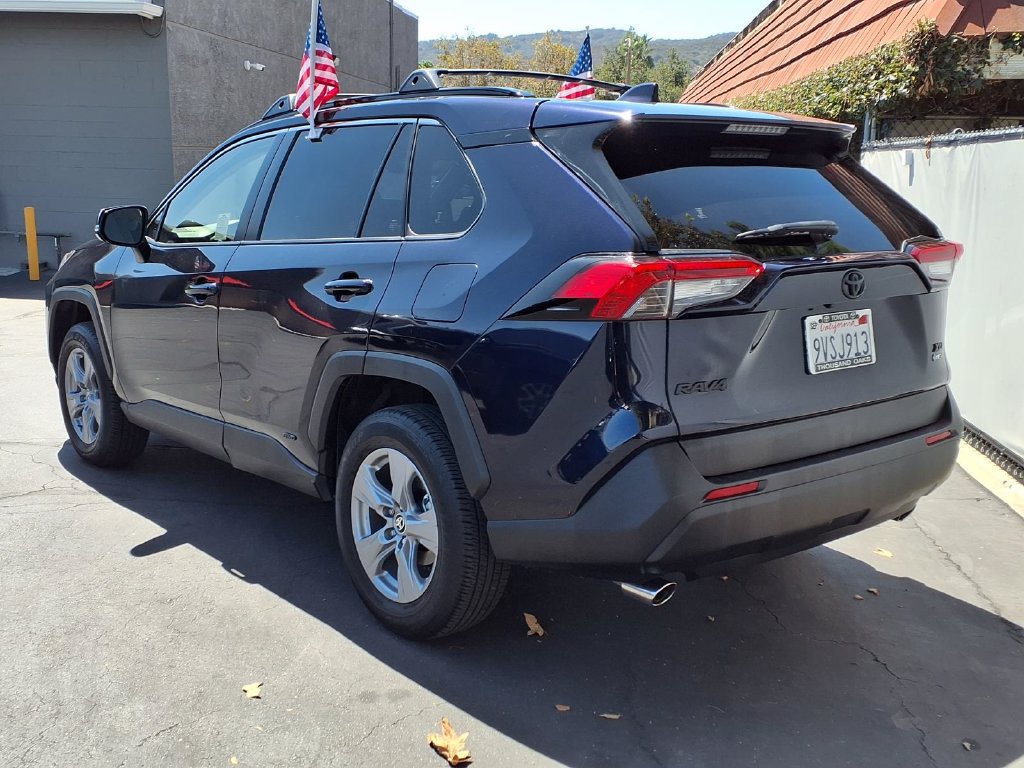 Certified 2025 Toyota RAV4 XLE w/ Convenience Package AWD/4WD image 6