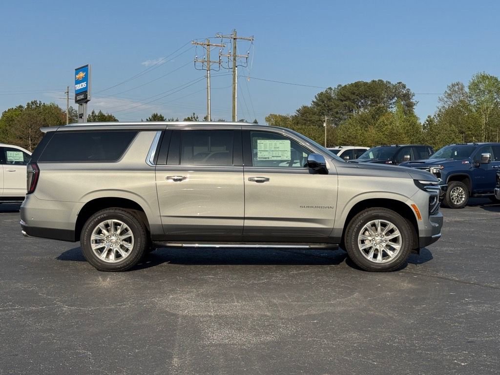 New 2025 Chevrolet Suburban Premier image 2
