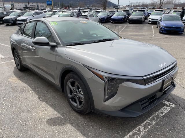 Certified 2025 Kia K4 LXS image 6