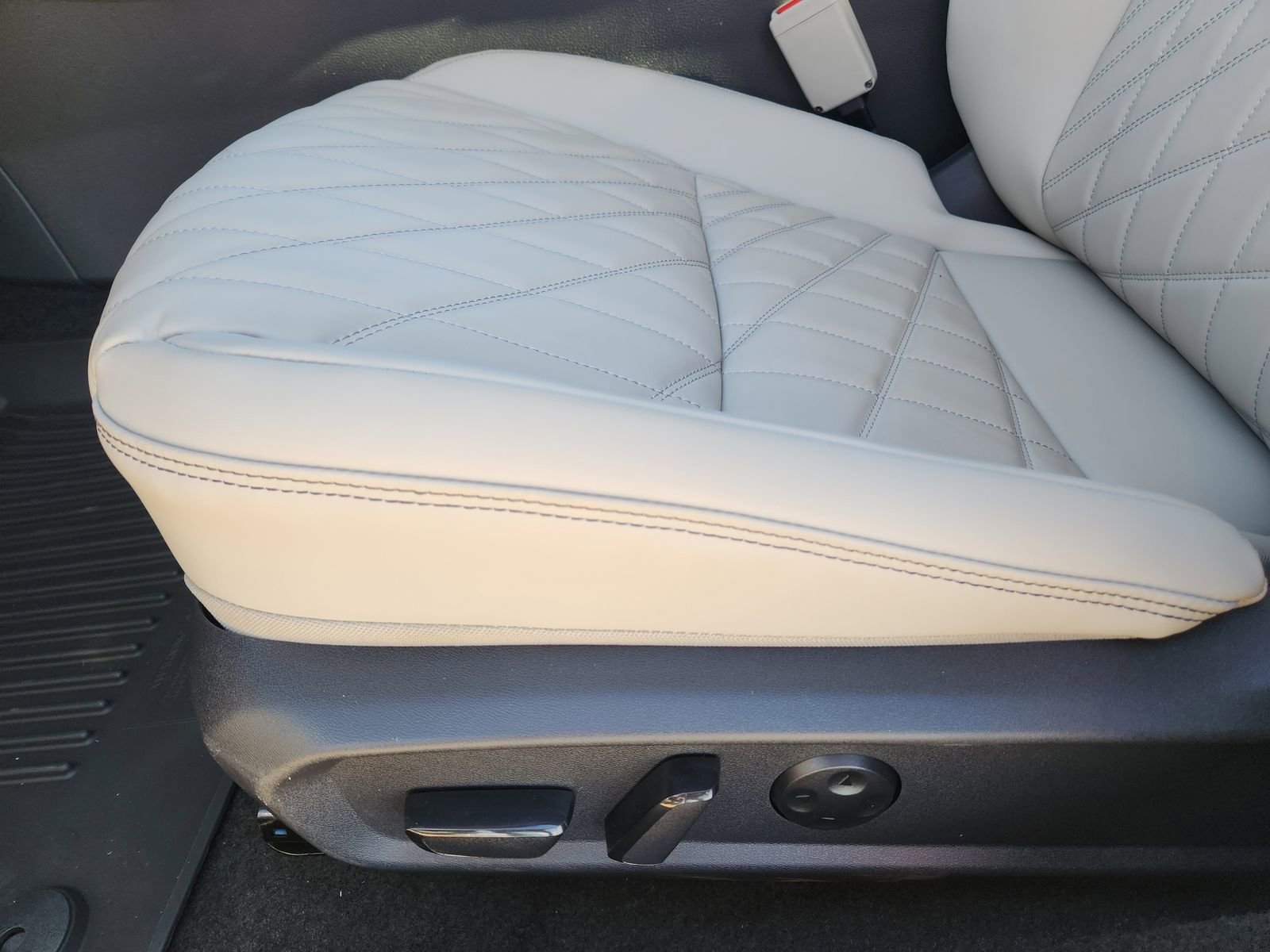 New 2026 Nissan Sentra SL w/ Floor Mat Package image 21