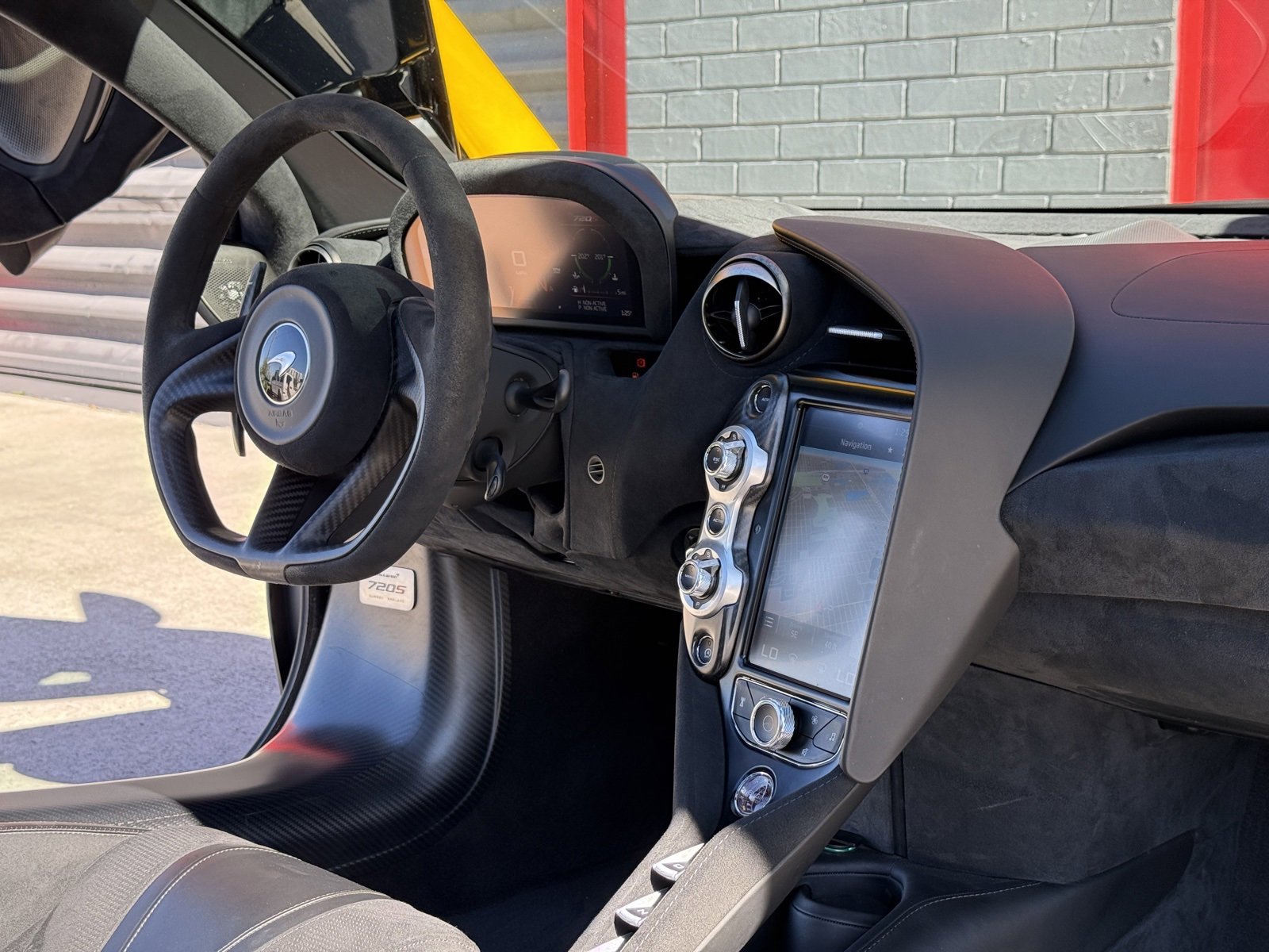 Used 2019 McLaren 720S Performance image 21