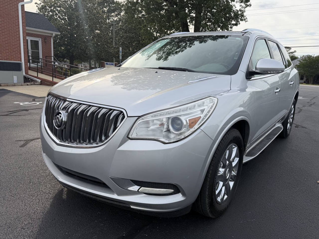 Used 2014 Buick Enclave Premium FWD image 1