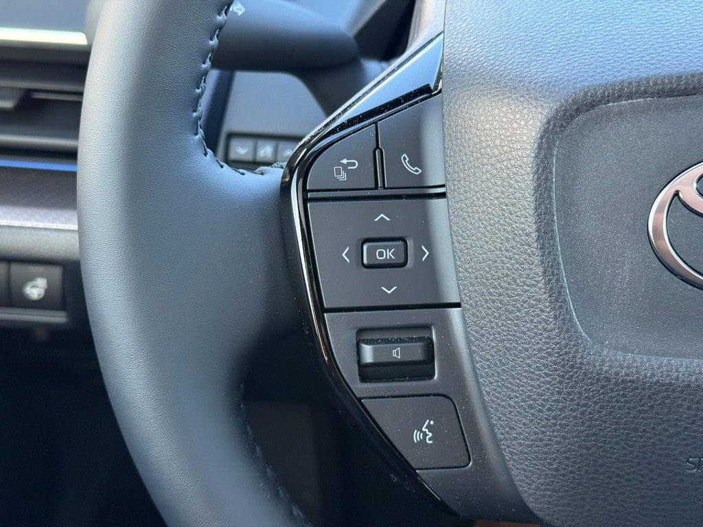 New 2026 Toyota Prius XLE image 15
