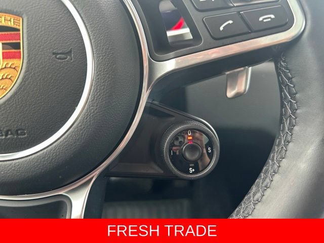 Used 2022 Porsche Cayenne Platinum Edition AWD/4WD image 24