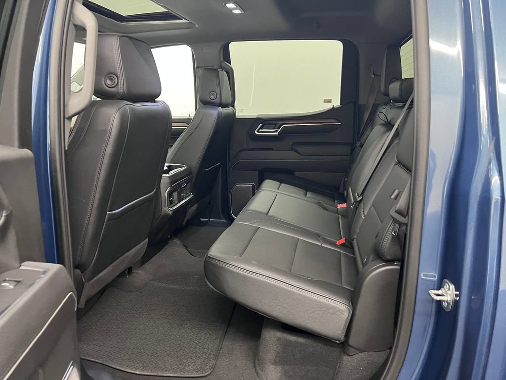 Used 2025 GMC Sierra 1500 Denali w/ Technology Package AWD/4WD image 13