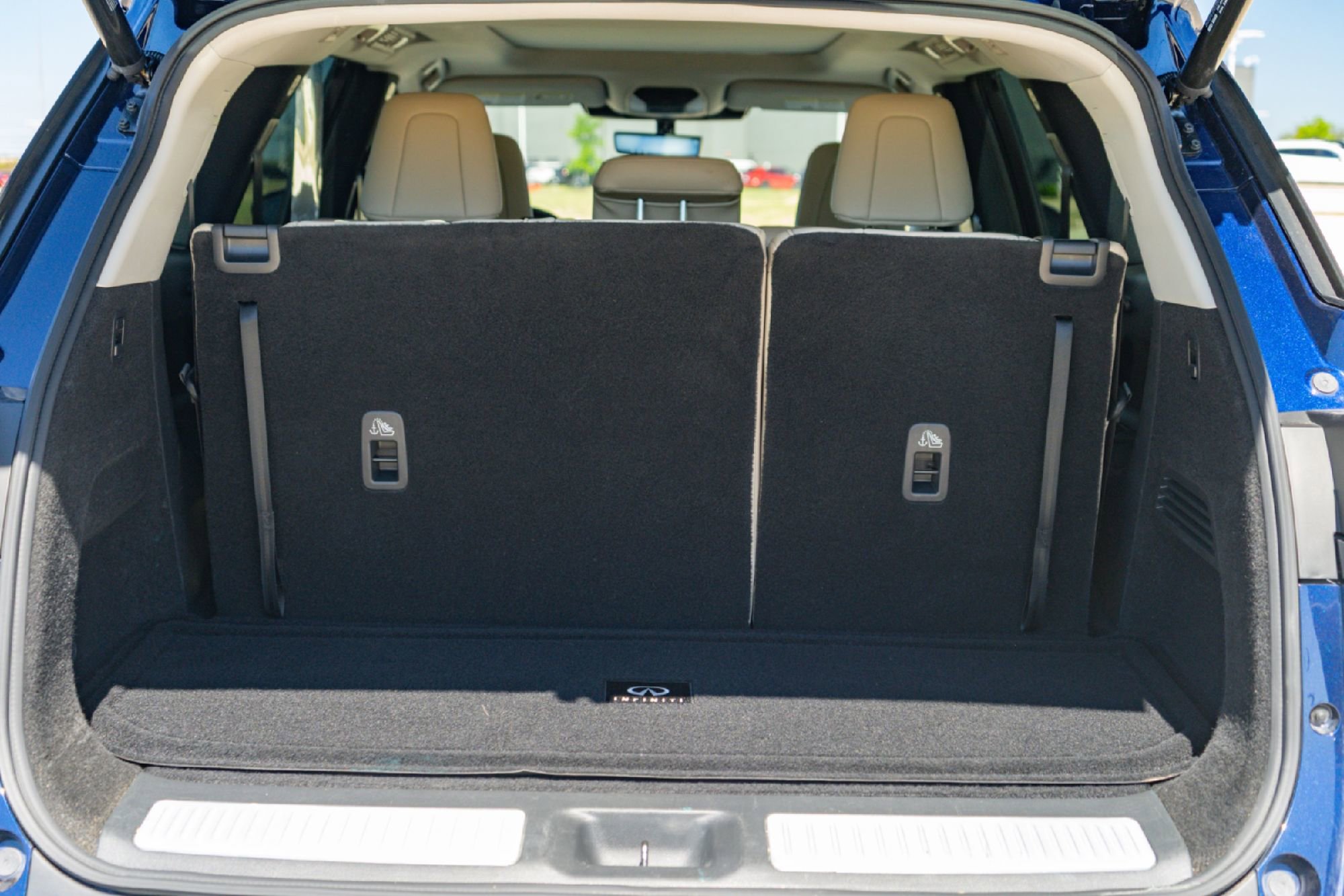 Certified 2023 INFINITI QX60 Luxe w/ Vision Package image 29