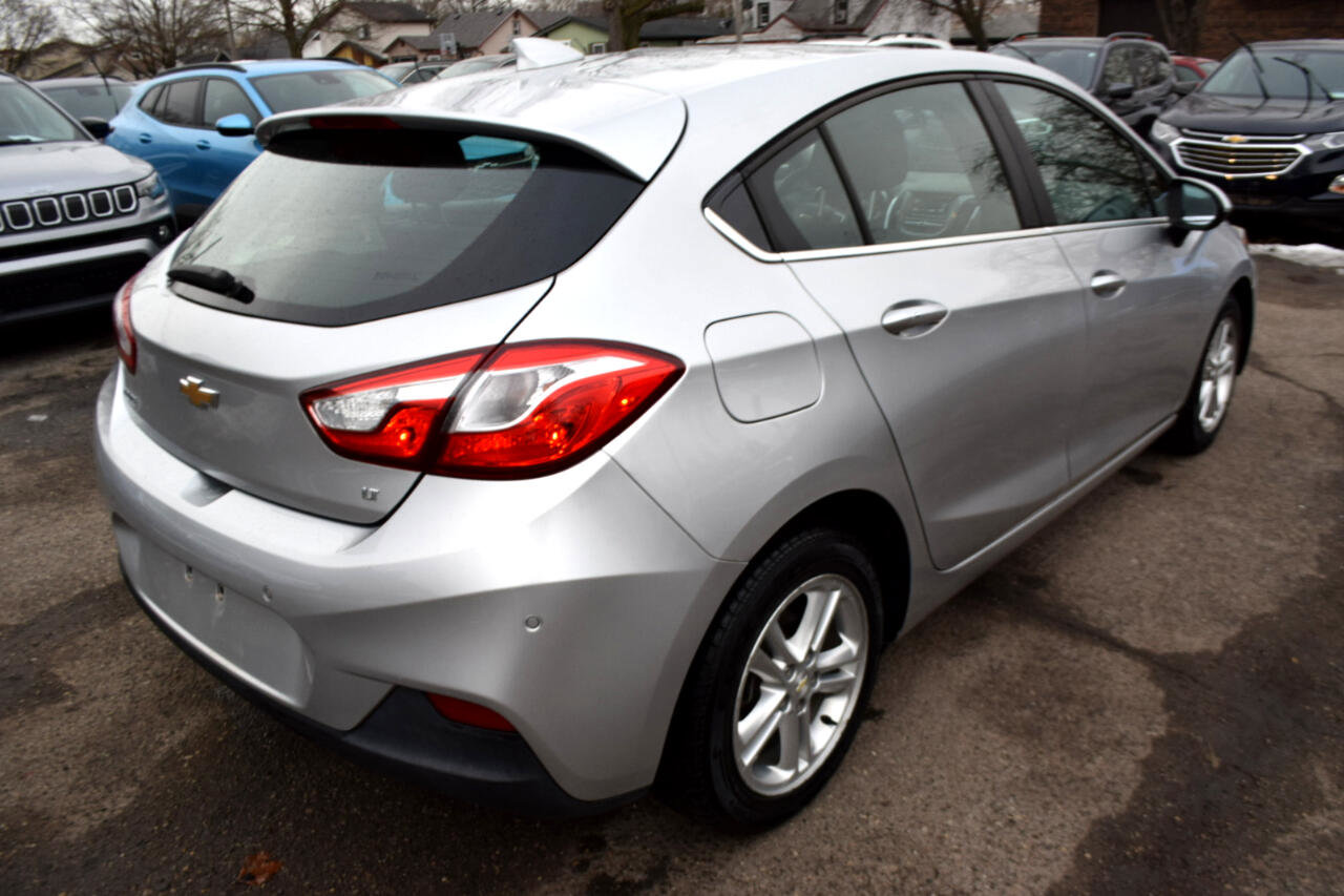 Used 2018 Chevrolet Cruze LT w/ Convenience Package image 6